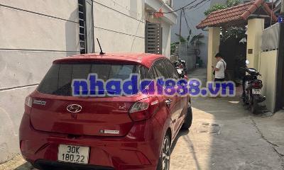 Nhỉnh 8 tỷ , nhà 5 tầng , 35 m , ngay Ngọc Thuỵ ô tô qua nhà 