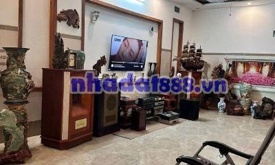 Bán nhà mặt đường song hành Long Đức 